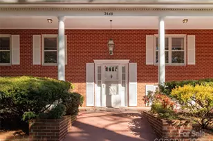 2640 Haywood Rd, Hendersonville, NC 28791 - Photo 4