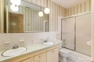 2640 Haywood Rd, Hendersonville, NC 28791 - Photo 24