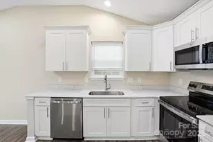 3028 Westwinds Ct, Charlotte, NC 28214 - Photo 12