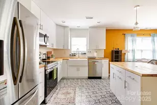 817 E 17th St, Charlotte, NC 28205 - Photo 20