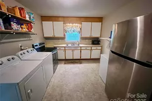 821 Hamrick St, Shelby, NC 28152 - Photo 4