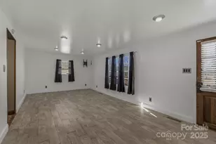 166 Duke St, Granite Falls, NC 28630 - Photo 8