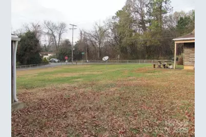 1103 E Main Street E, Dallas, NC 28034 - Photo 4