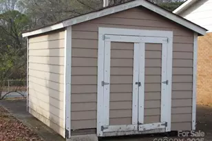 1103 E Main Street E, Dallas, NC 28034 - Photo 8