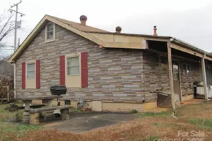 1103 E Main Street E, Dallas, NC 28034 - Photo 2