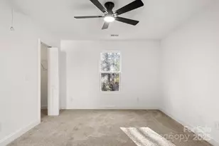 2533 Meadow Crossing Dr, Dallas, NC 28034 - Photo 22