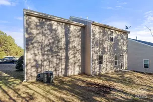 2533 Meadow Crossing Dr, Dallas, NC 28034 - Photo 32