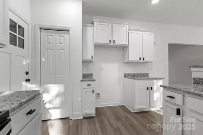 2533 Meadow Crossing Drive, Dallas, NC 28034 - Photo 14