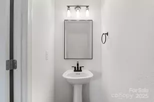 2533 Meadow Crossing Dr, Dallas, NC 28034 - Photo 6