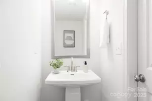 307 E Glendale Ave, Mount Holly, NC 28120 - Photo 10