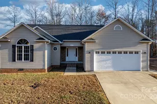 2284 Timberland Hills Dr, Newton, NC 28658 - Photo 8