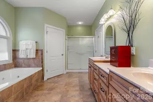 19 Pacifico Dr, Asheville, NC 28806 - Photo 10