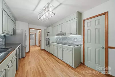 2091 Blowing Rock Boulevard, Lenoir, NC 28645 - Photo 14