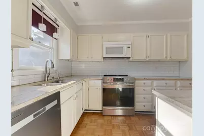 527 Hawthorne Lane #8, Charlotte, NC 28204 - Photo 10