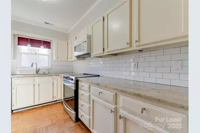527 Hawthorne Lane #8, Charlotte, NC 28204 - Photo 12