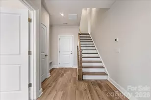 8038 Thimbleweed Cir, Charlotte, NC 28277 - Photo 6