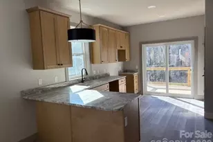 229 Edgewood Rd S, Asheville, NC 28803 - Photo 2