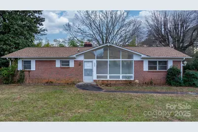 1902 19th Avenue NE, Hickory, NC 28601 - Photo 8