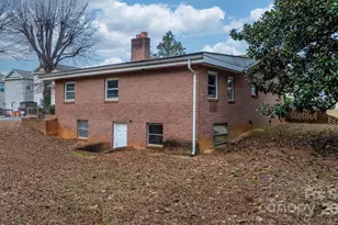 1902 19th Ave NE, Hickory, NC 28601 - Photo 12