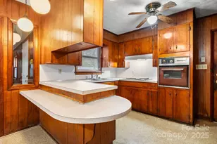 1902 19th Ave NE, Hickory, NC 28601 - Photo 22