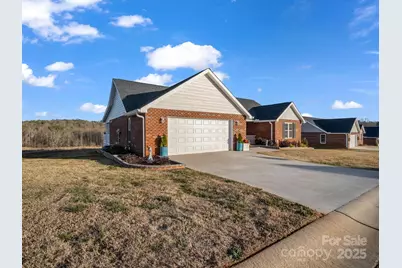 135 Central Park Circle, Spindale, NC 28160 - Photo 2