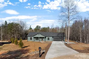 95 Lexxi Ln, Tryon, NC 28782 - Photo 2