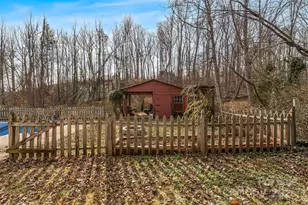 109 Dogwood Ct, Morganton, NC 28655 - Photo 32