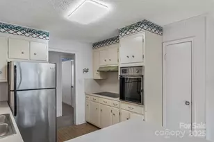 109 Dogwood Ct, Morganton, NC 28655 - Photo 12