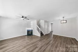 6766 Cypress Tree Ln, Charlotte, NC 28215 - Photo 16