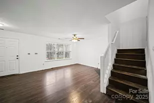 6766 Cypress Tree Ln, Charlotte, NC 28215 - Photo 20