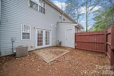 6766 Cypress Tree Lane, Charlotte, NC 28215 - Photo 14