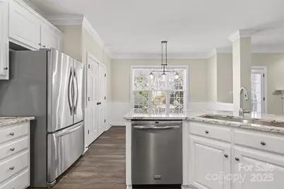 9529 Numenore Drive, Charlotte, NC 28269 - Photo 12