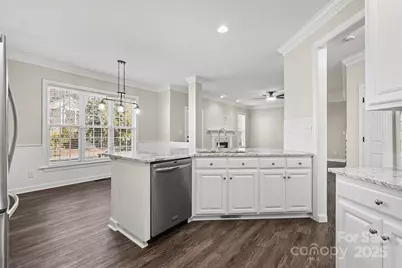 9529 Numenore Drive, Charlotte, NC 28269 - Photo 10