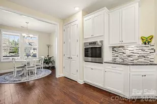 8407 Festival Wy, Charlotte, NC 28215 - Photo 18