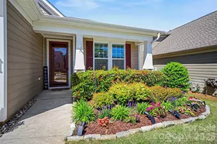 8407 Festival Wy, Charlotte, NC 28215 - Photo 4