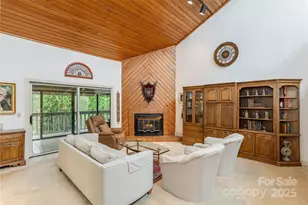 1 Westridge Ct, Hendersonville, NC 28791 - Photo 4