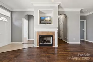 7325 Michaels Landing Dr, Charlotte, NC 28262 - Photo 4