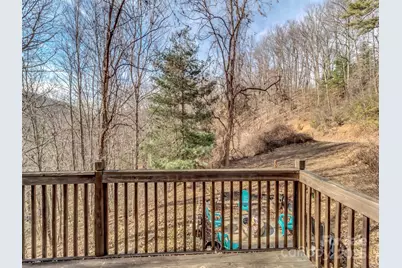 719 Pinewood Drive, Waynesville, NC 28786 - Photo 14