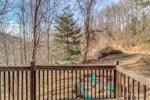 719 Pinewood Dr, Waynesville, NC 28786 - Photo 14