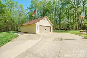 209 Frontier Cir, China Grove, NC 28023 - Photo 8