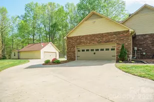 209 Frontier Cir, China Grove, NC 28023 - Photo 4