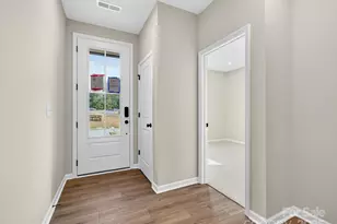 1343 Sandstar Ln, Charlotte, NC 28226 - Photo 2