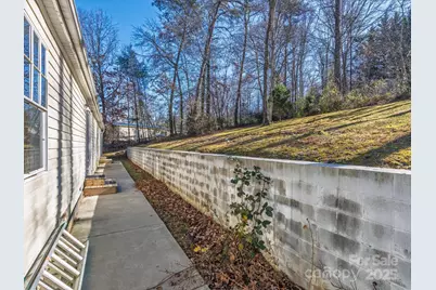205 Kirk Way, Candler, NC 28715 - Photo 32