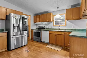 205 Kirk Way, Candler, NC 28715 - Photo 6