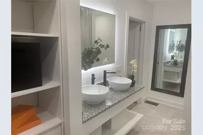 2524 Pickway Drive, Charlotte, NC 28269 - Photo 16