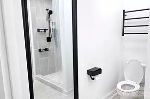 2524 Pickway Dr, Charlotte, NC 28269 - Photo 18