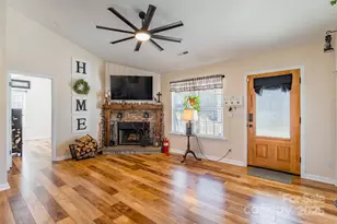 172 Gilead Ln, Statesville, NC 28625 - Photo 2