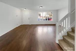 10840 Holly Ridge Blvd, Charlotte, NC 28216 - Photo 8