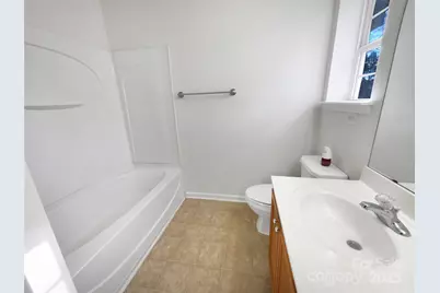 10840 Holly Ridge Boulevard, Charlotte, NC 28216 - Photo 6