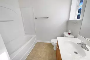 10840 Holly Ridge Blvd, Charlotte, NC 28216 - Photo 6